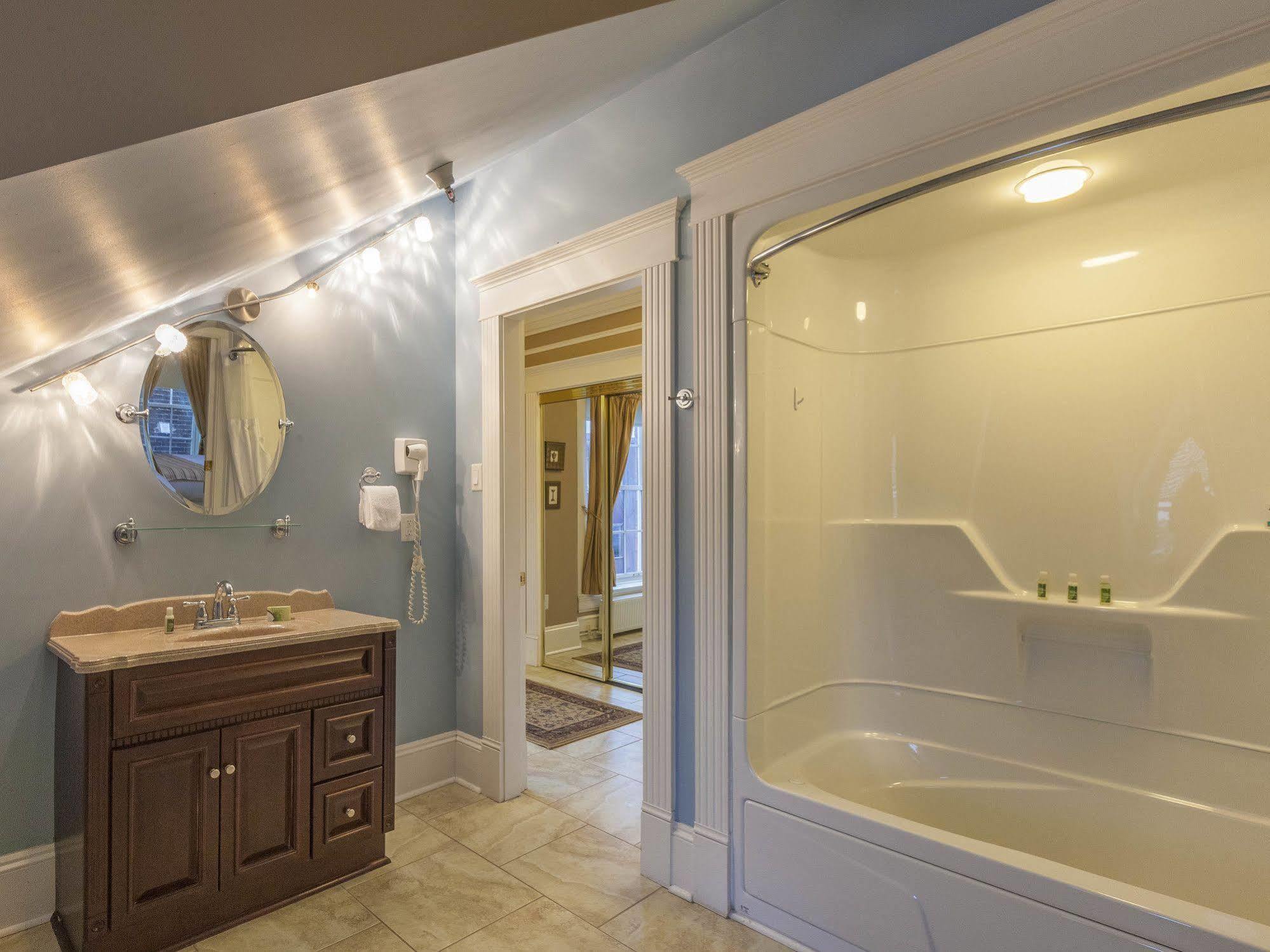 Chipman Hill Suites - Pratt House Saint John Luaran gambar